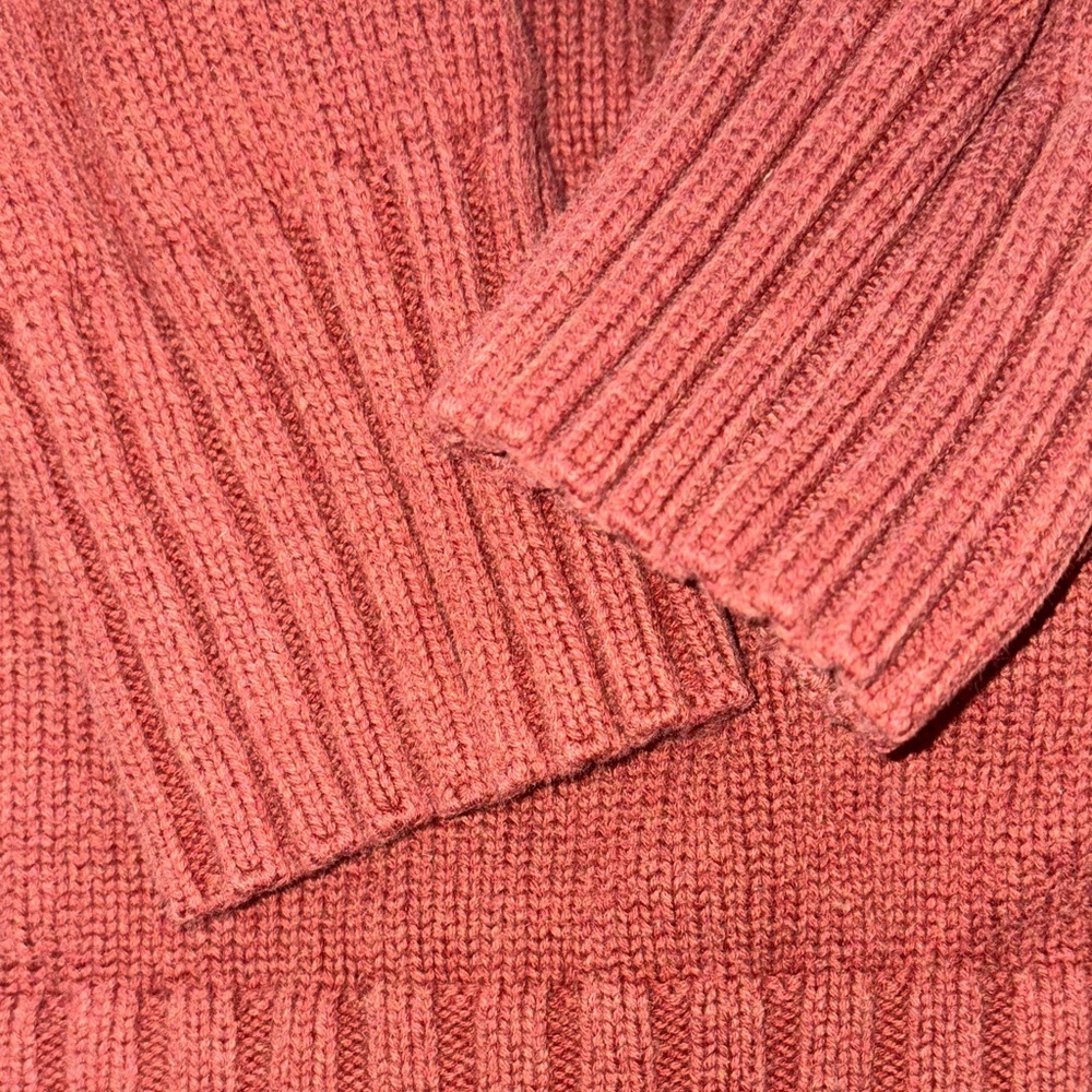 GAP Women's Rust Crewneck Sweater - Picture 4 of 9